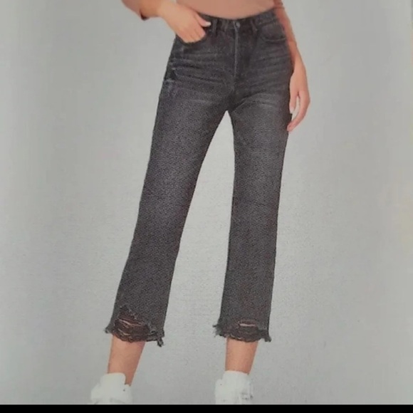 NWT SIMPLE SOCIETY Distressed Black Super High Rise Straight Jean - Picture 1 of 8